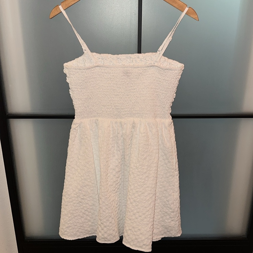 FRANCESCAS White Rouched Dress - Picture 2 of 3